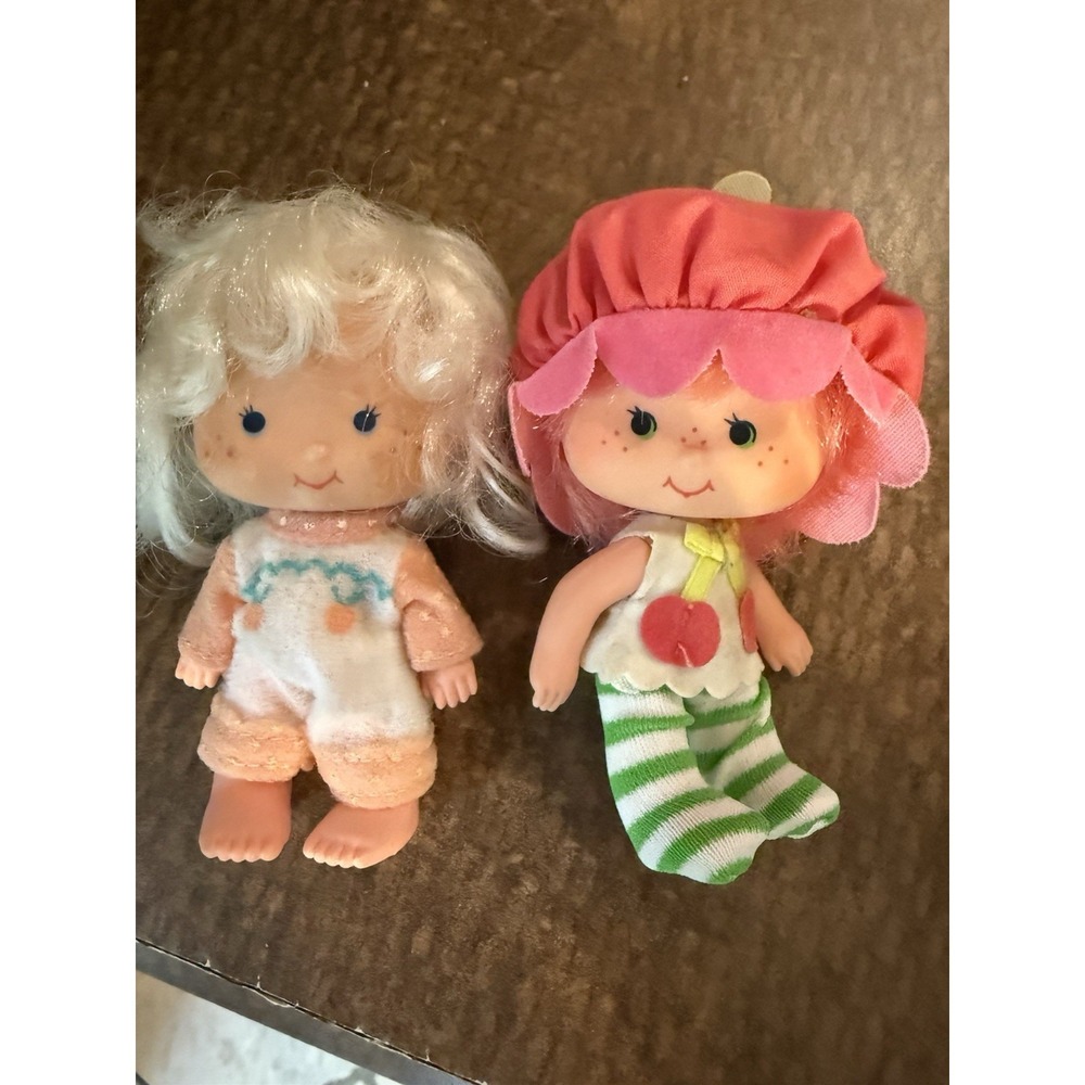 Vintage 80s Strawberry Shortcake Dolls